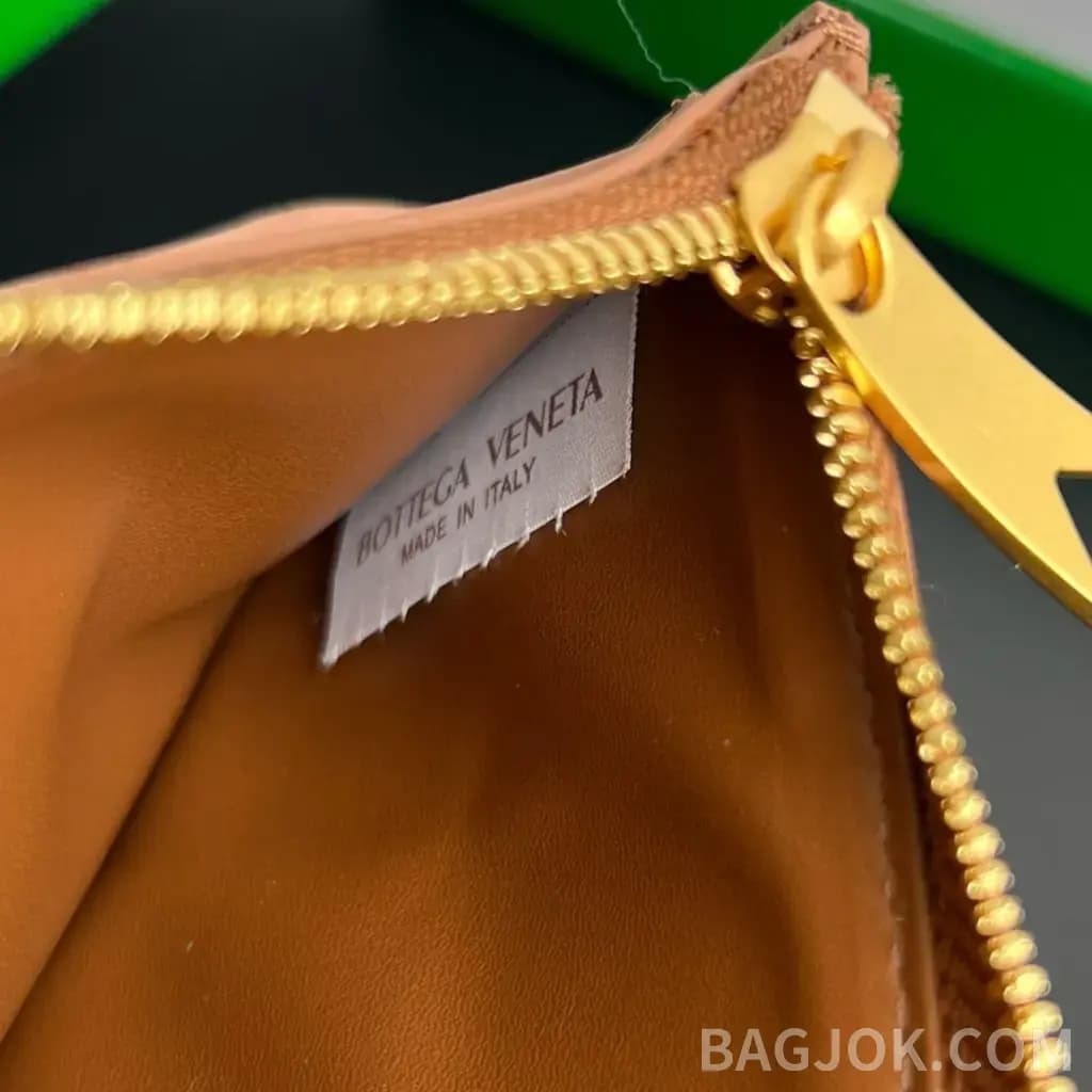 보테가베네타 보테가 베네타 카세트 지퍼 카드 케이스 (금장) 상세 이미지