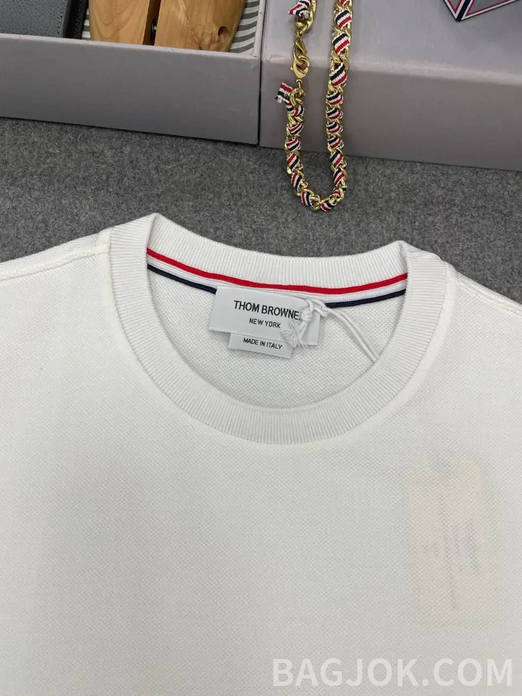 톰브라운 톰브라운 x SSENSE 반팔티 상세 이미지