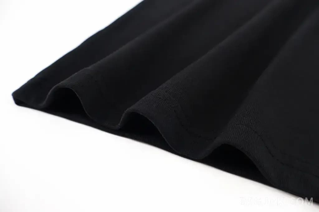 몽클레어 몽클레어 대형 레터 프린트 반팔 티셔츠 상세 이미지