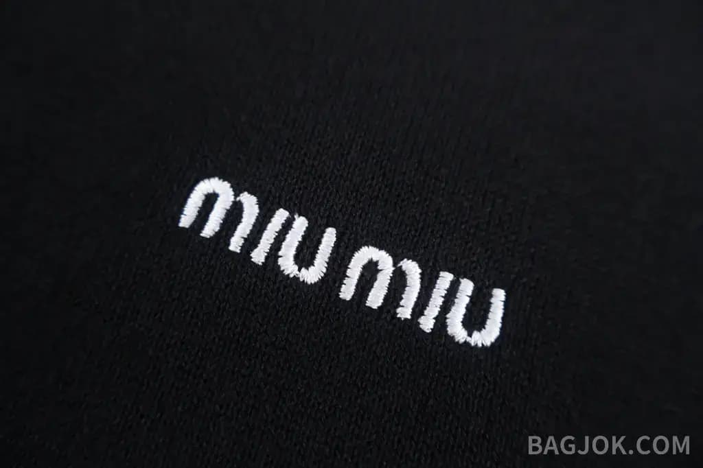 미우미우 미우미우 라운드 니트 반팔티 상세 이미지