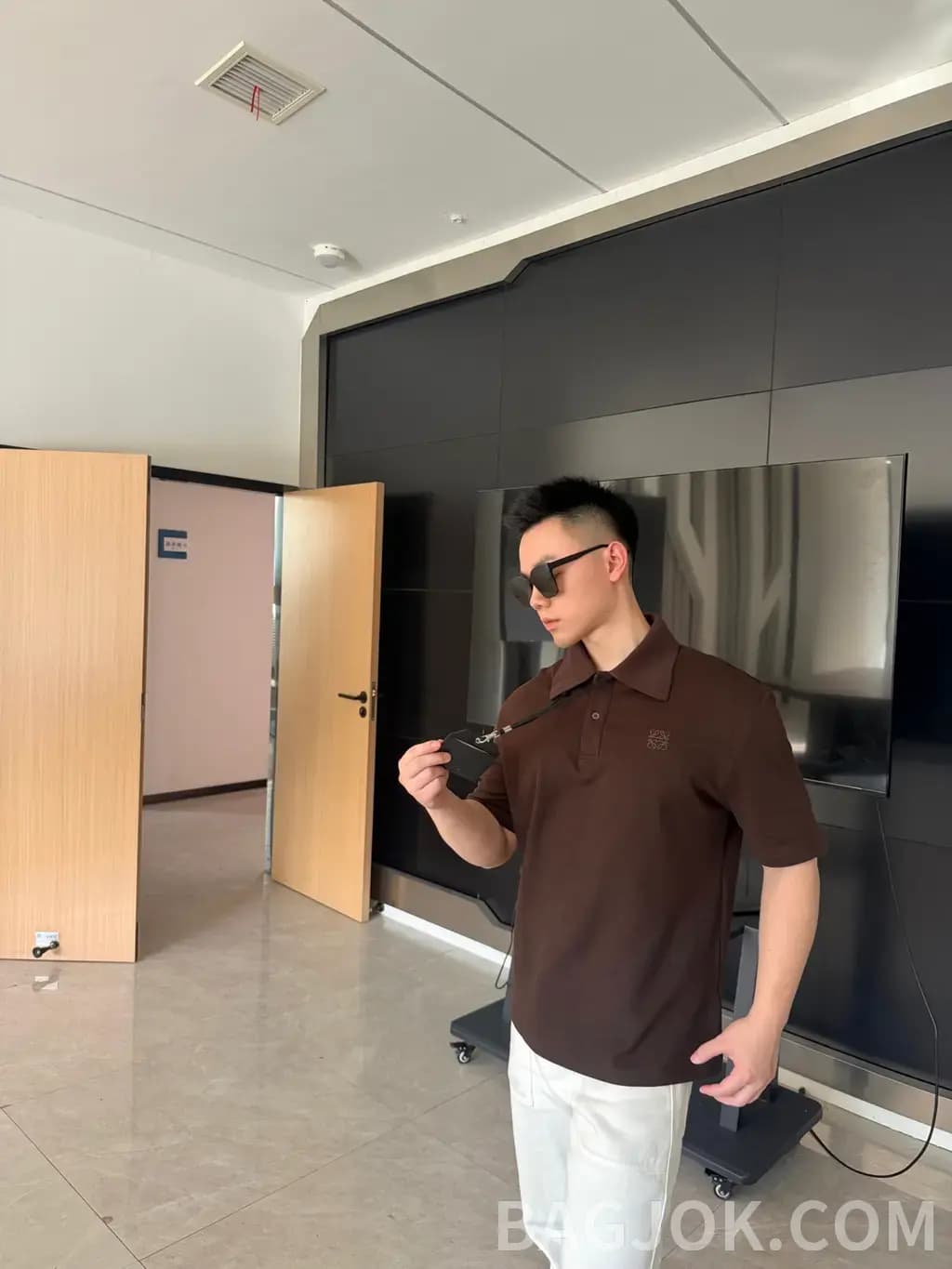 로에베 로에베 아나그램 자수 폴로 셔츠 상세 이미지