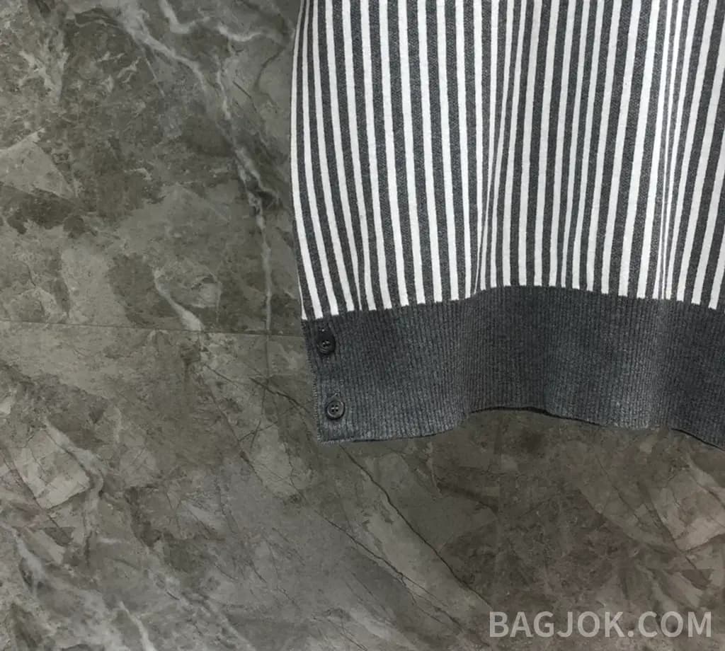 톰브라운 톰브라운 코튼 시어서커 폴로 셔츠 상세 이미지
