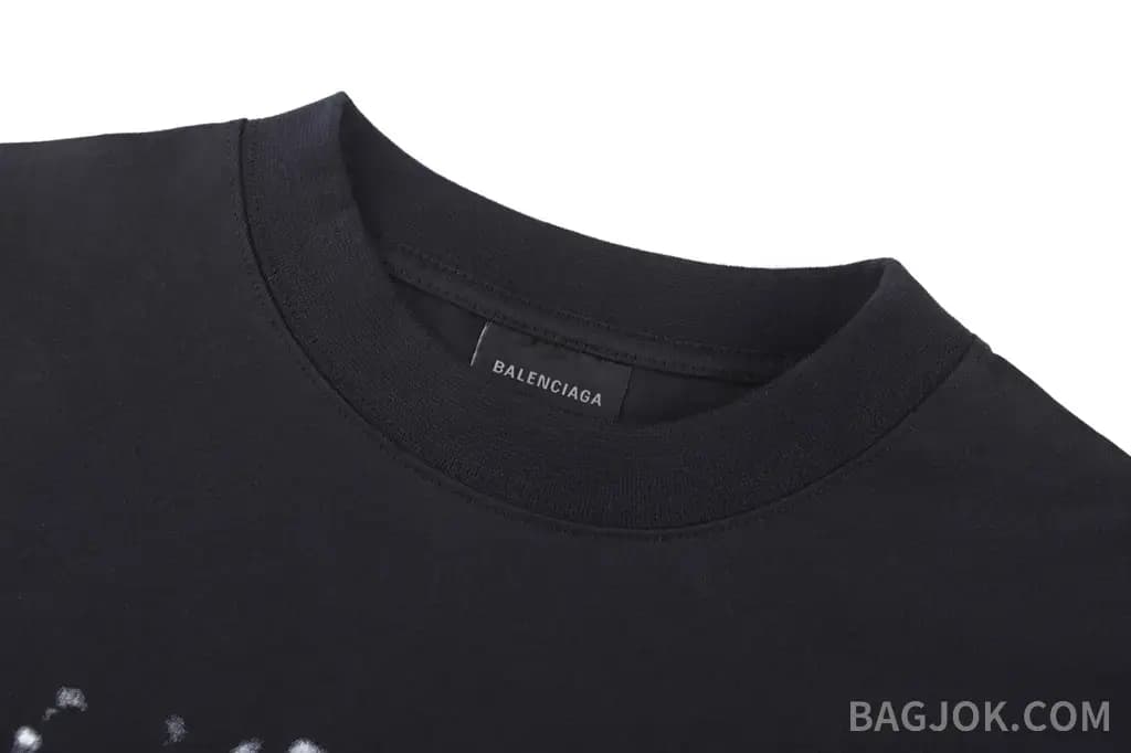 발렌시아가 발렌시아가 블러 레터링 반팔 티셔츠 상세 이미지