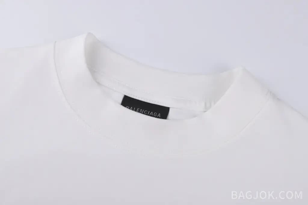 발렌시아가 발렌시아가 블러 레터링 반팔 티셔츠 상세 이미지