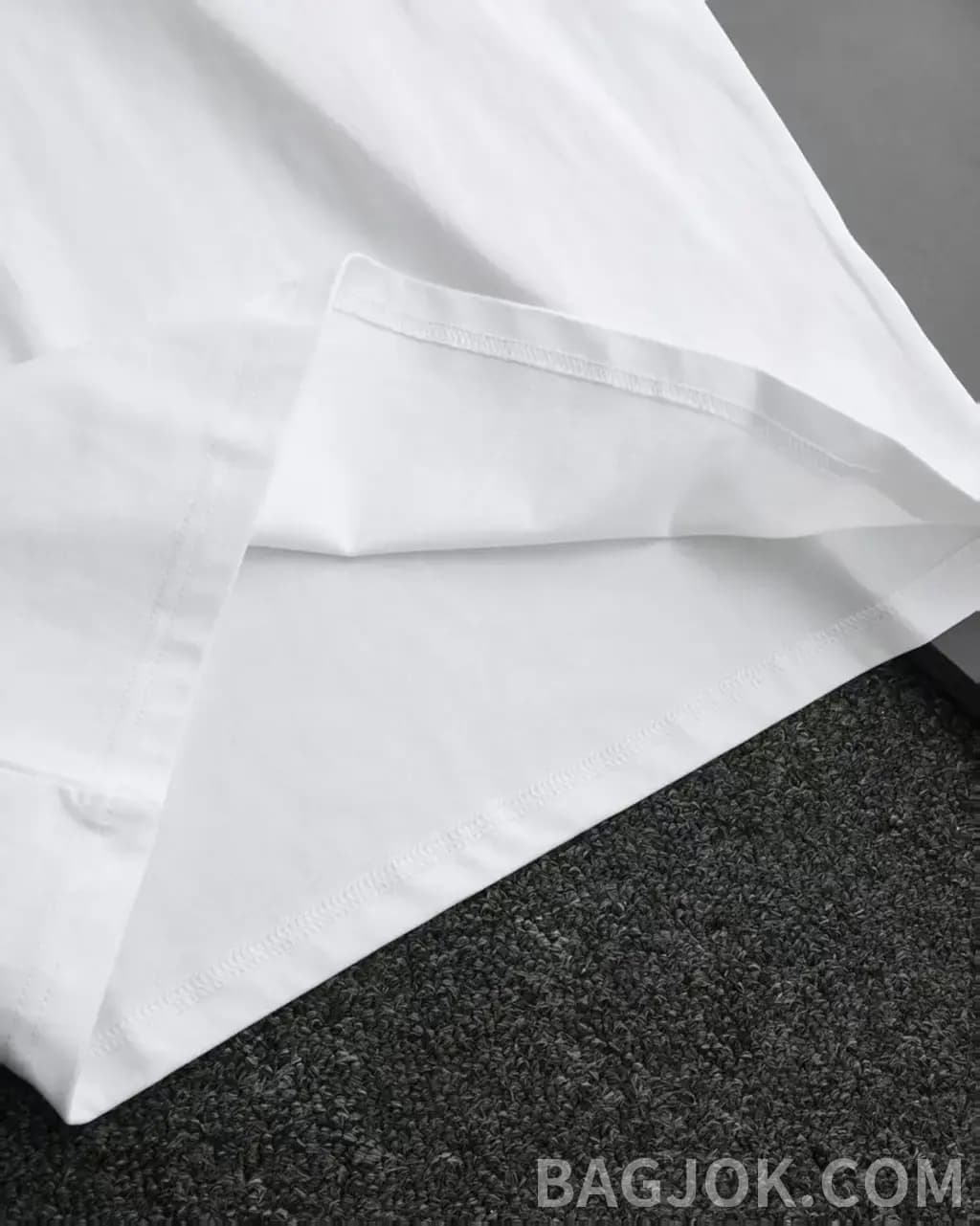루이비통 루이비통 26SS 클래식 자수 로고 반팔 티셔츠 상세 이미지