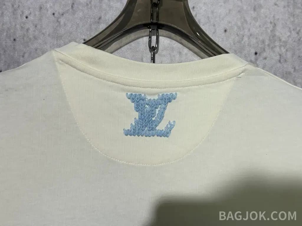 루이비통 루이비통 엠브로이더드 시그니처 티셔츠 상세 이미지