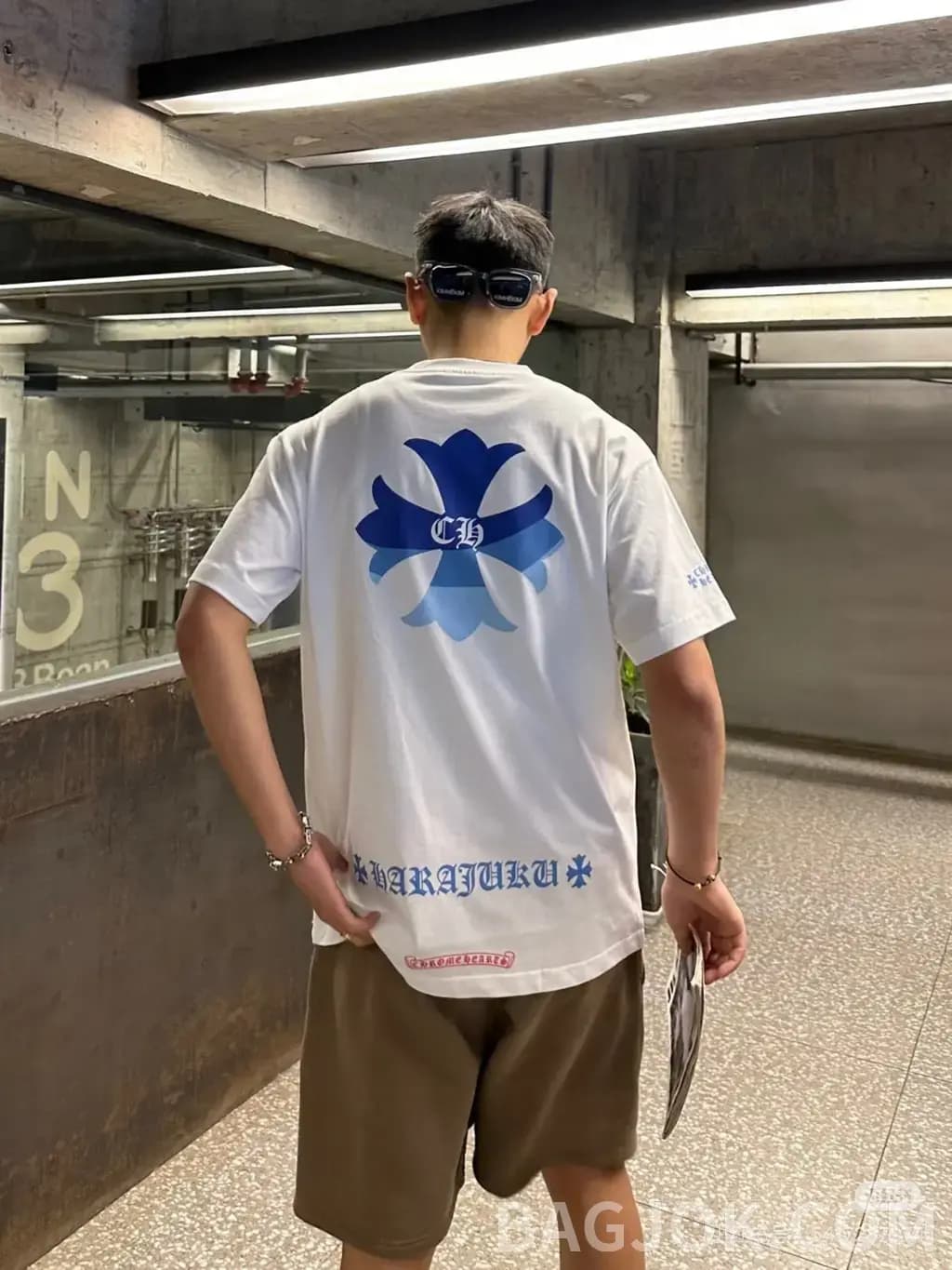 크롬하츠 크롬하츠 블루 크로스 그래픽 반팔 티셔츠 상세 이미지