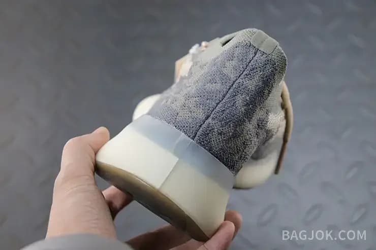 아디다스 YEEZY 380 상세 이미지