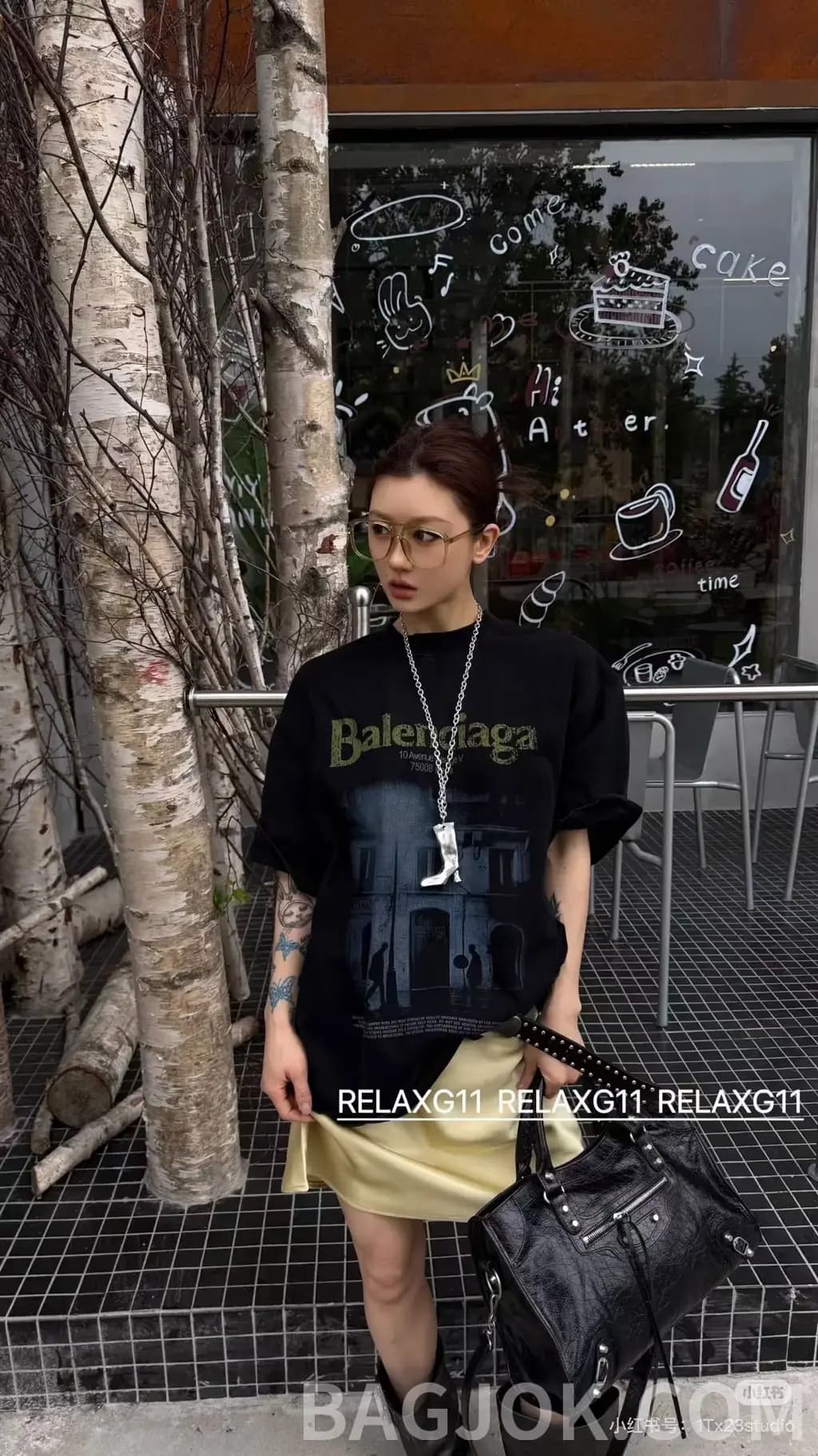 발렌시아가 발렌시아가 디 어드레스 미디엄 핏 티셔츠 상세 이미지