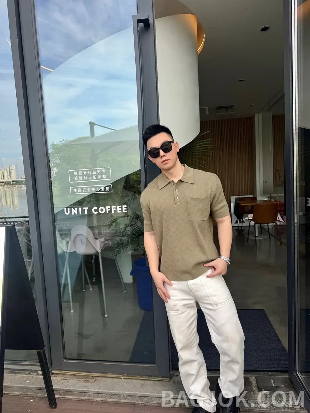 루이비통 루이비통 모노그램 자카드 니트 폴로 셔츠 상세 이미지