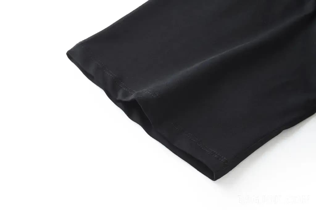 로에베 로에베 포켓 자수 로고 반팔 티셔츠 상세 이미지