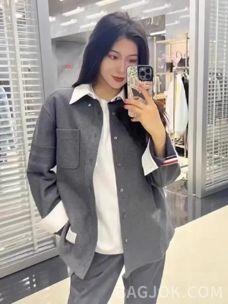 톰브라운 톰브라운 루즈핏 트윌 트렌치 셔츠 상세 이미지