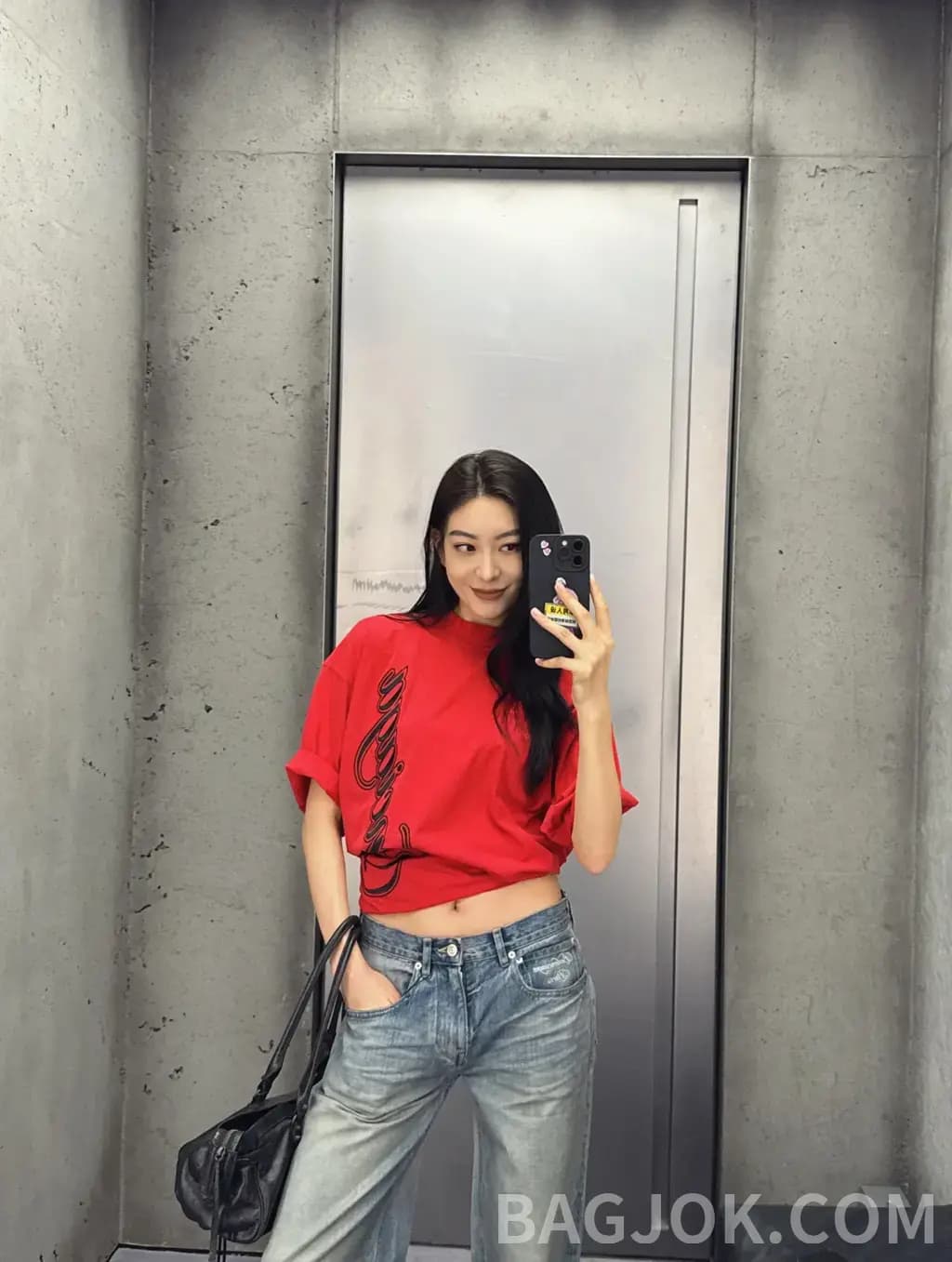 발렌시아가 발렌시아가 커시브 로고 자수 반팔 티셔츠 상세 이미지