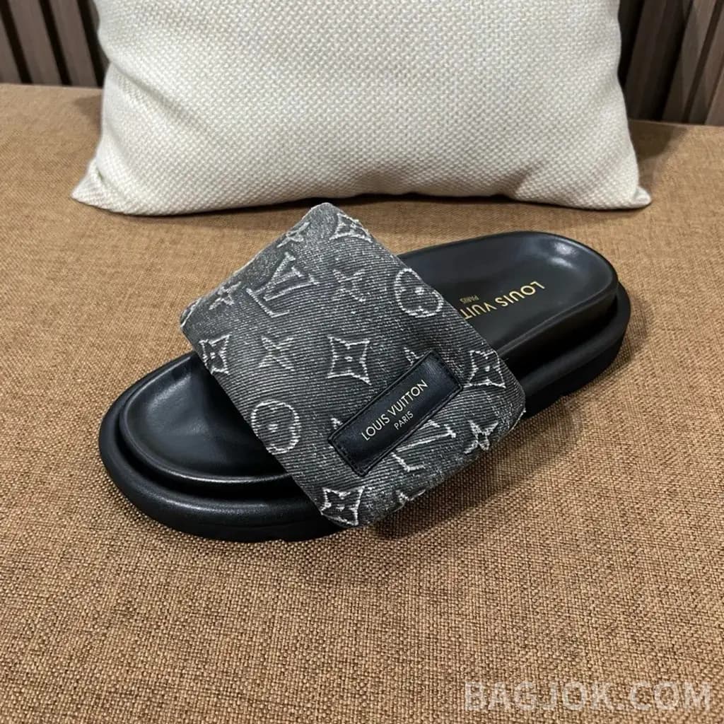 루이비통 루이비통 풀 필로우 플랫 컴포트 뮬 상세 이미지