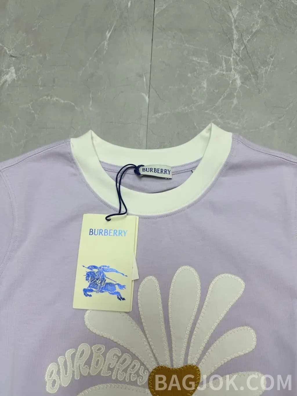 버버리 버버리 데이지 플로럴 그래픽 반팔 티셔츠 상세 이미지