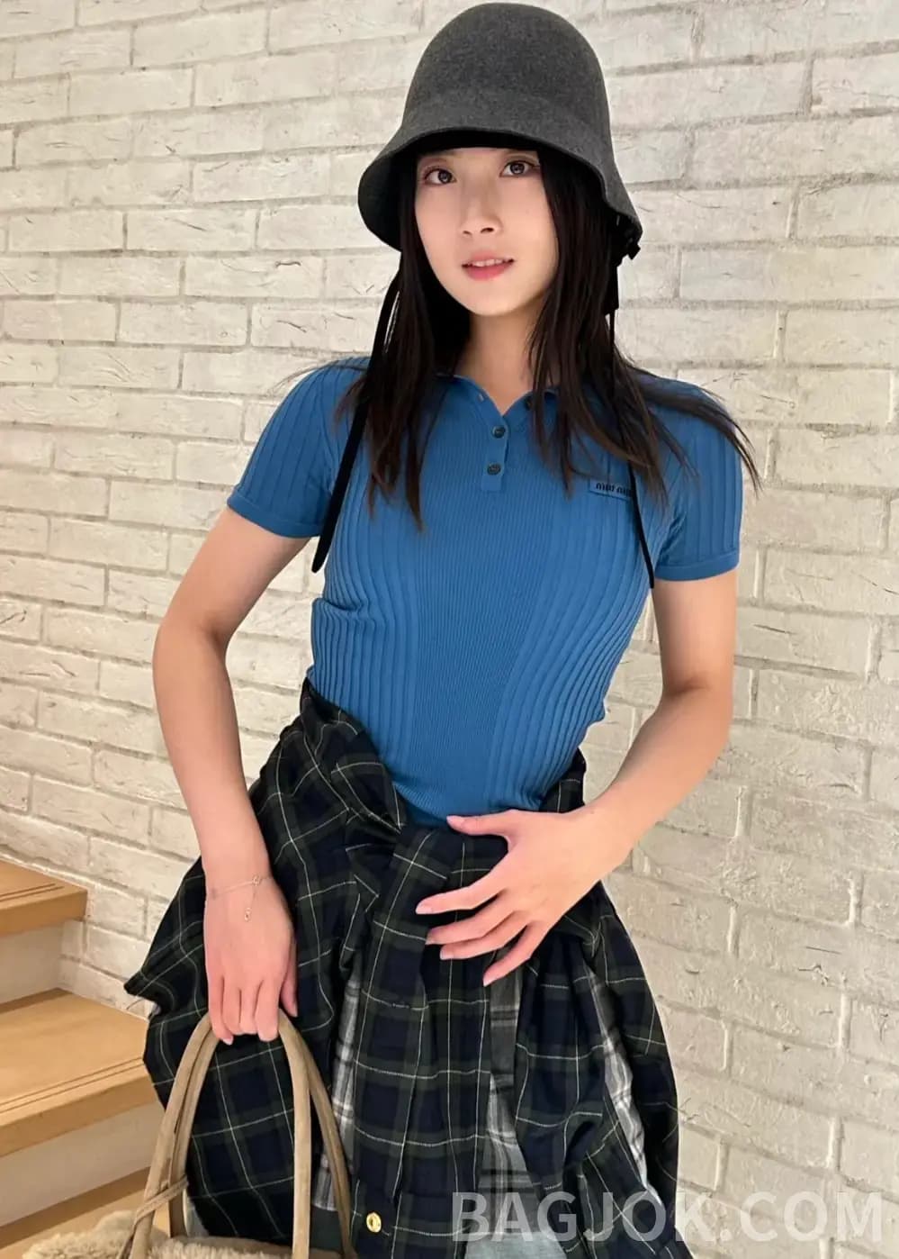 미우미우 미우미우 리브드 폴로 반팔 티셔츠 상세 이미지