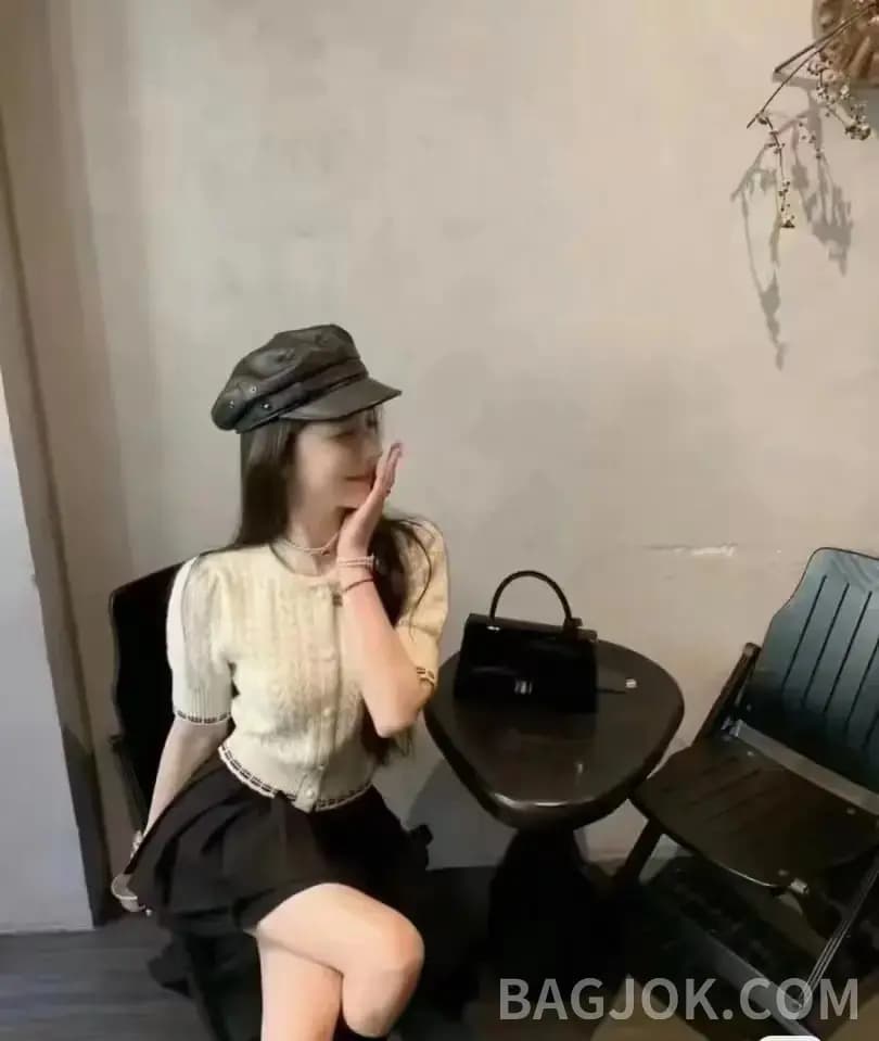 톰브라운 톰브라운 시그니처 케이블 포인텔 반팔 니트 가디건 상세 이미지