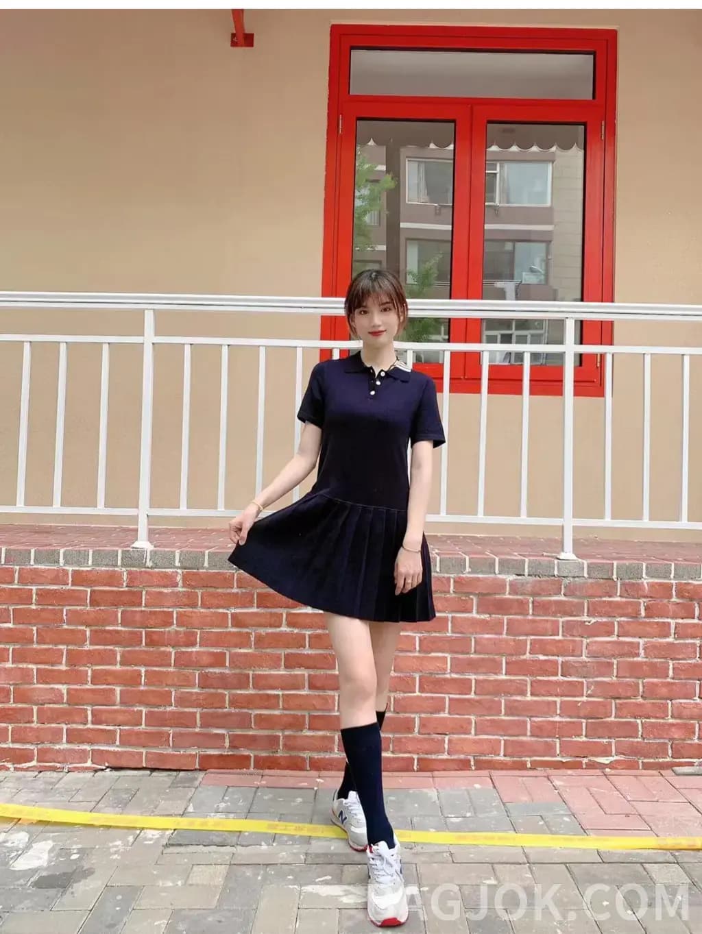 톰브라운 톰브라운 폴로 플리츠 미니 원피스 상세 이미지