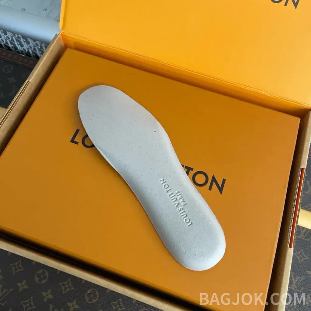 루이비통 루이비통 LV x TM LV 트레이너 여성 스니커즈 상세 이미지