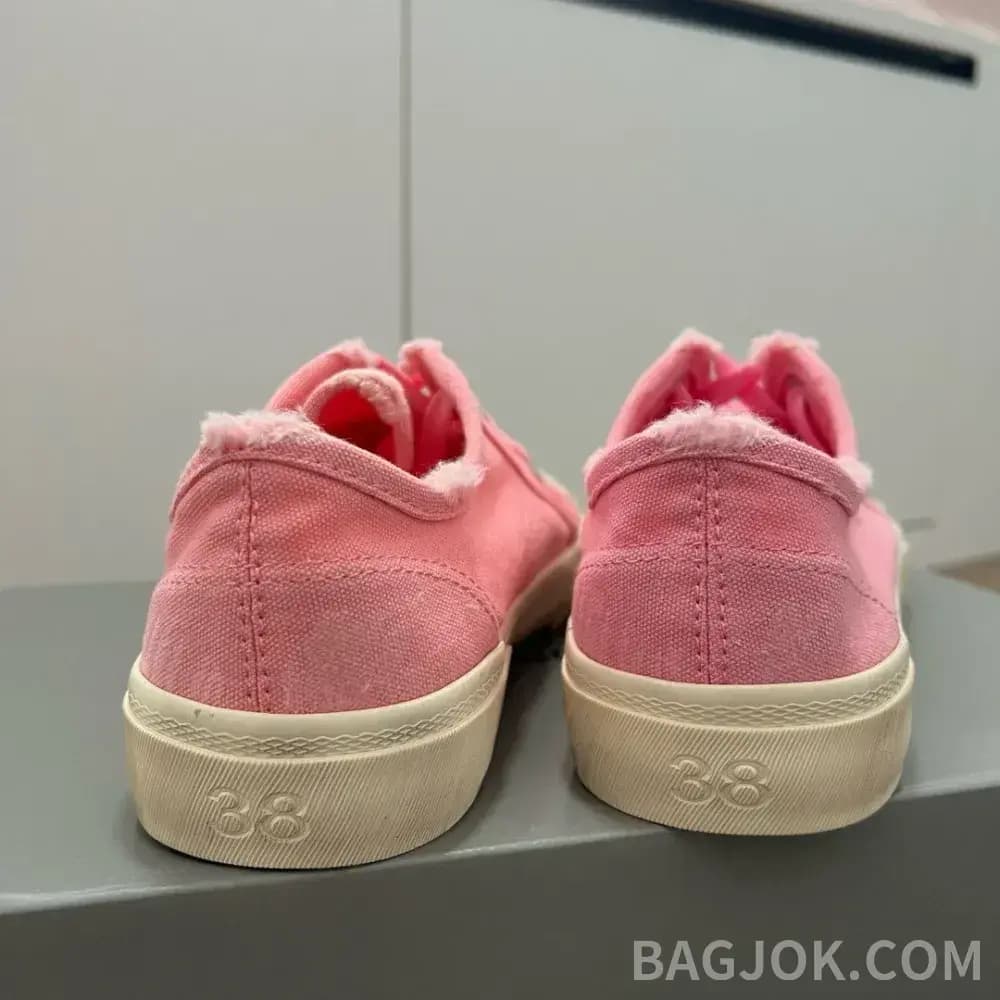 발렌시아가 발렌시아가 스니커즈 로우탑 25SS 상세 이미지