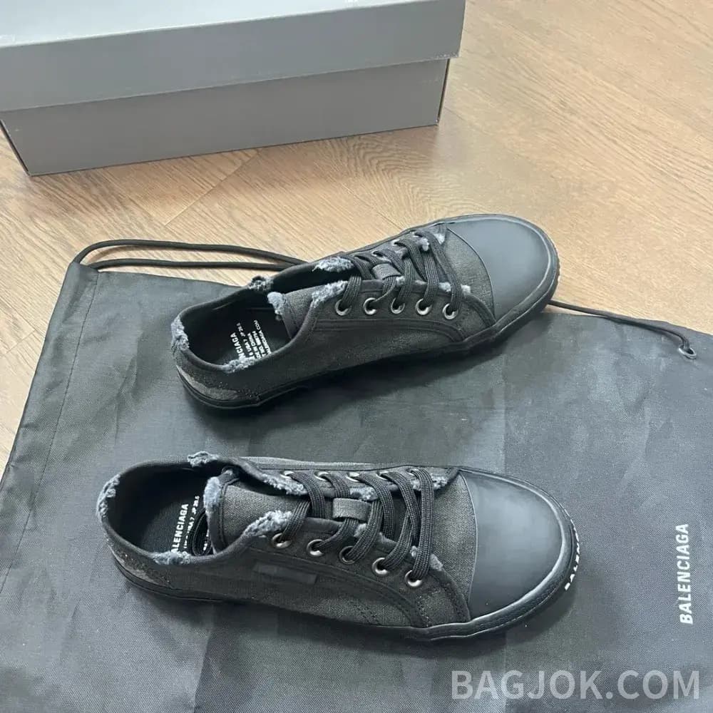 발렌시아가 발렌시아가 스니커즈 로우탑 25SS 상세 이미지