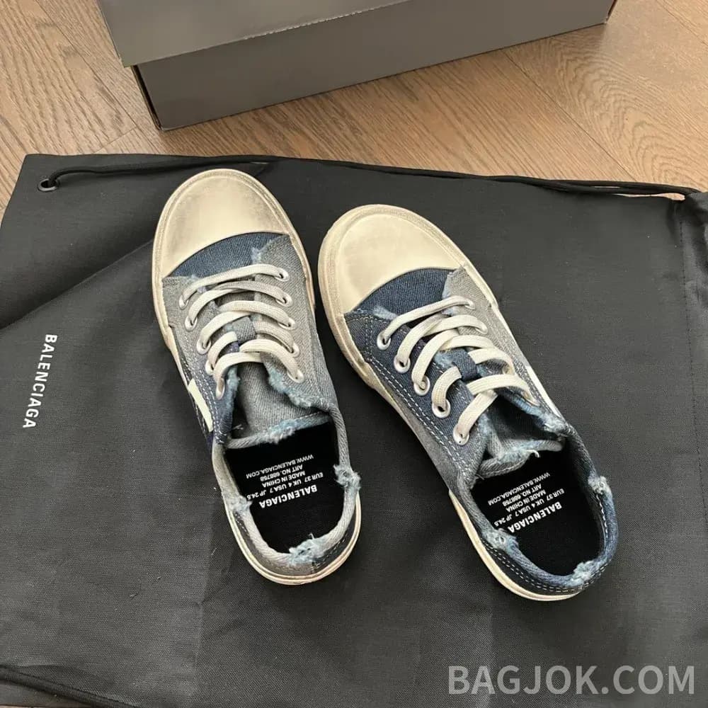 발렌시아가 발렌시아가 스니커즈 로우탑 25SS 상세 이미지