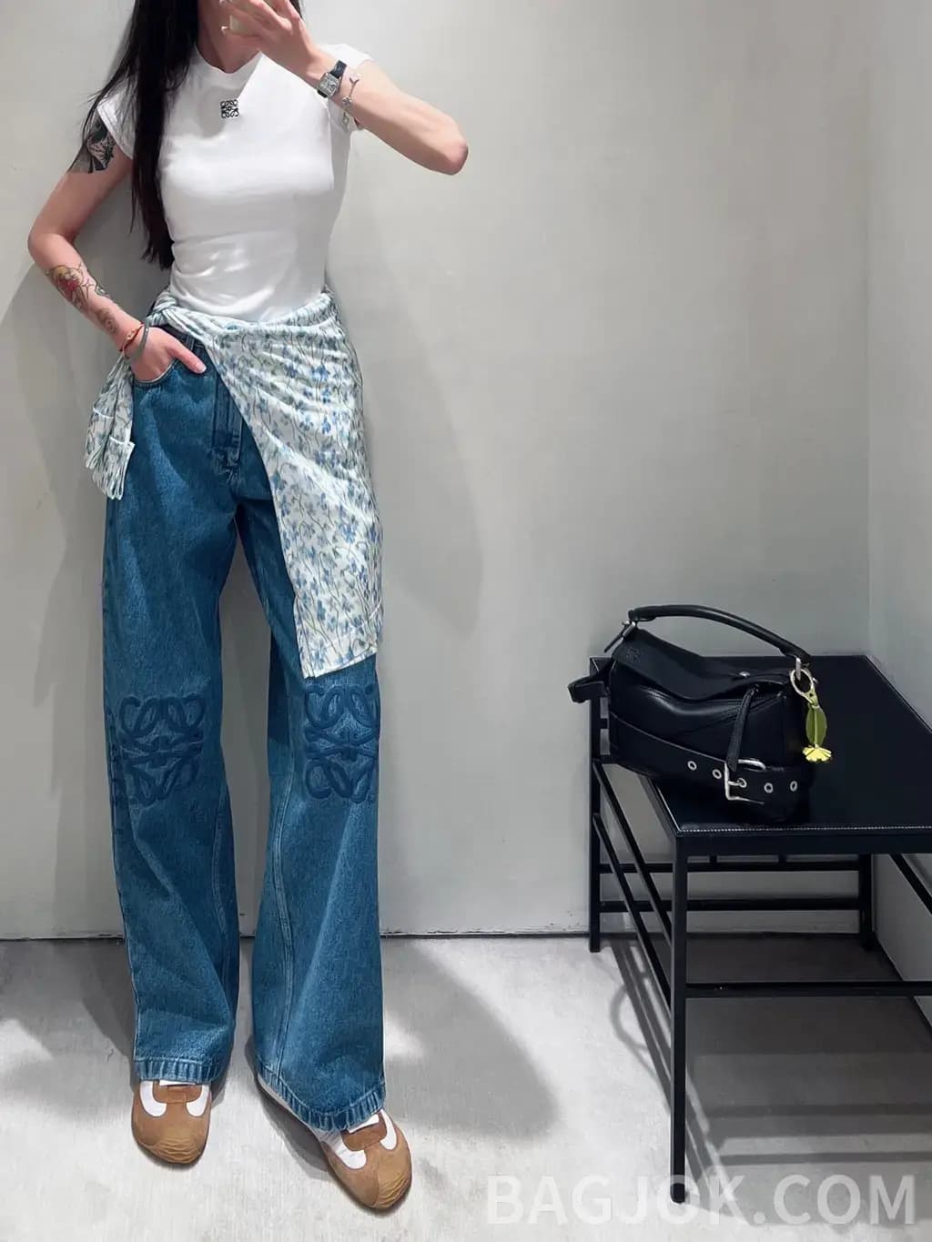 로에베 로에베 아나그램 3D 자수 와이드 데님 팬츠 상세 이미지