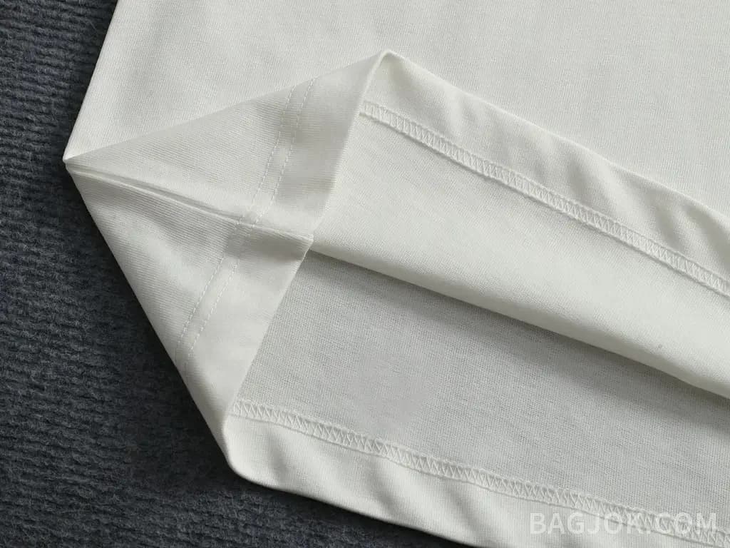 버버리 버버리 전마 입체 로고 오버핏 티셔츠 상세 이미지