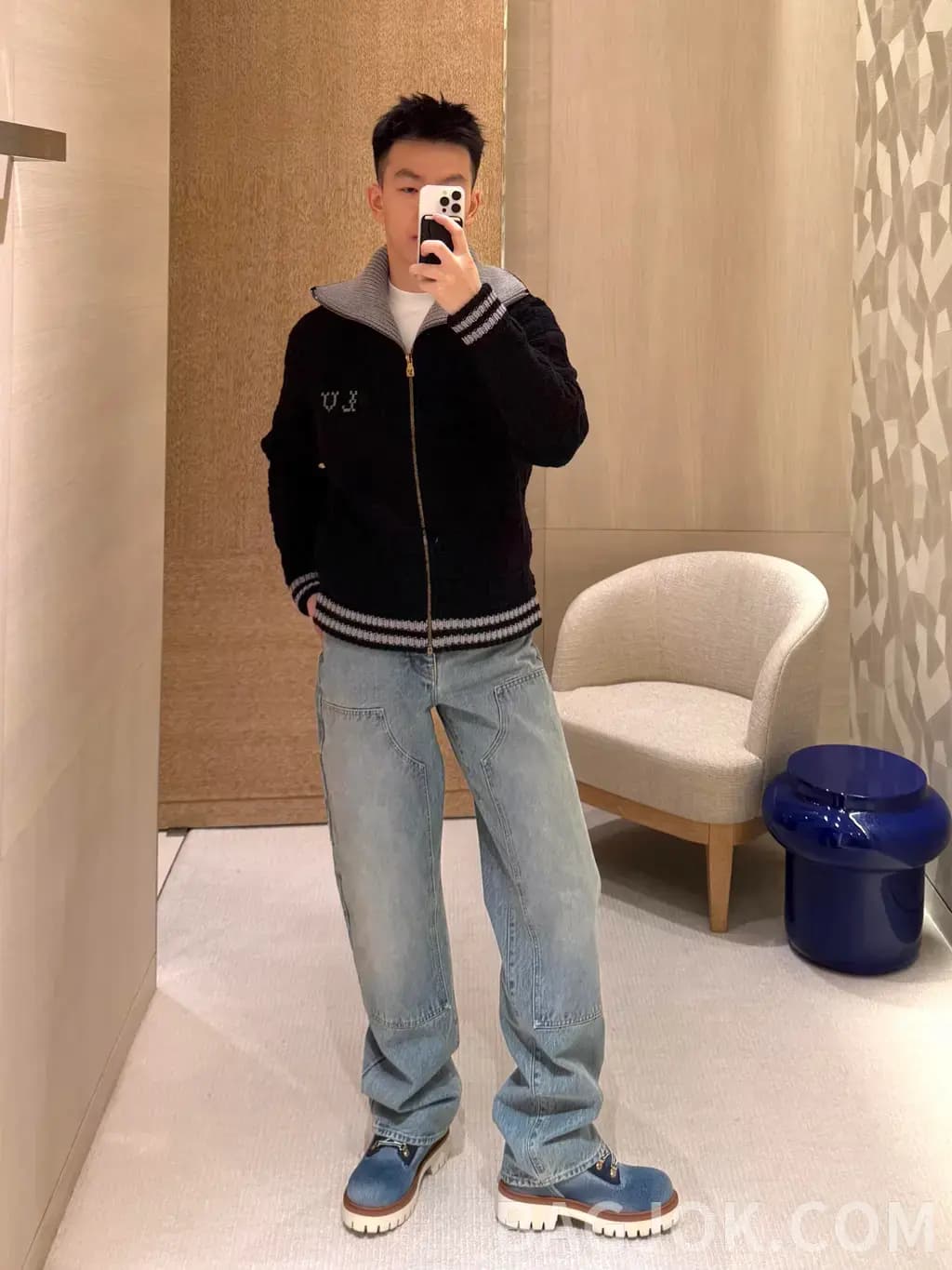 루이비통 루이비통 그라데이션 워싱 카고 데님 팬츠 상세 이미지