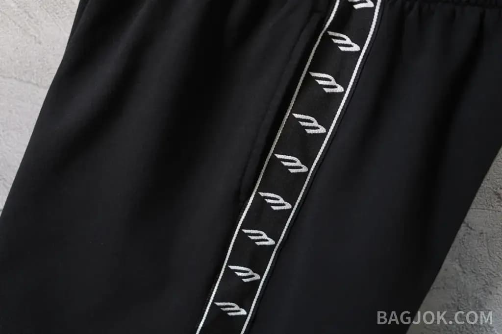 발렌시아가 발렌시아가 사이드 BB 로고 트레이닝 숏팬츠 상세 이미지