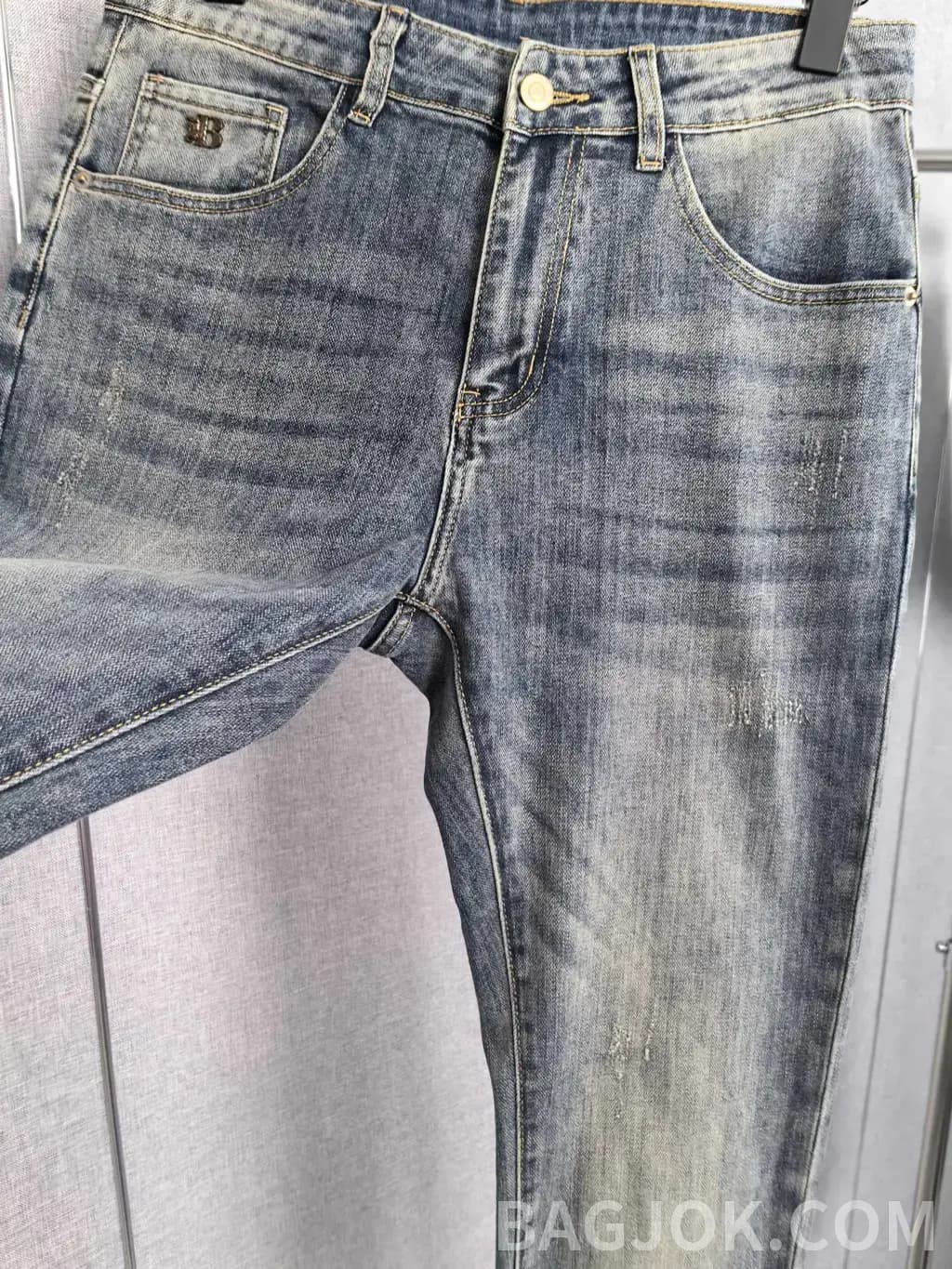 버버리 버버리 B 로고 워싱 슬림 데님 팬츠 상세 이미지