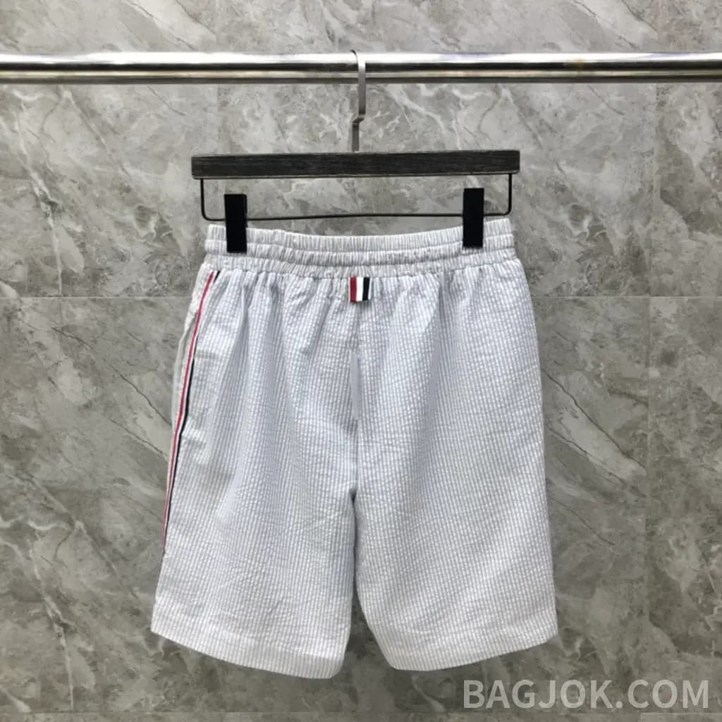 톰브라운 톰브라운 시그니처 세서커 스트라이프 스윔 쇼츠 상세 이미지