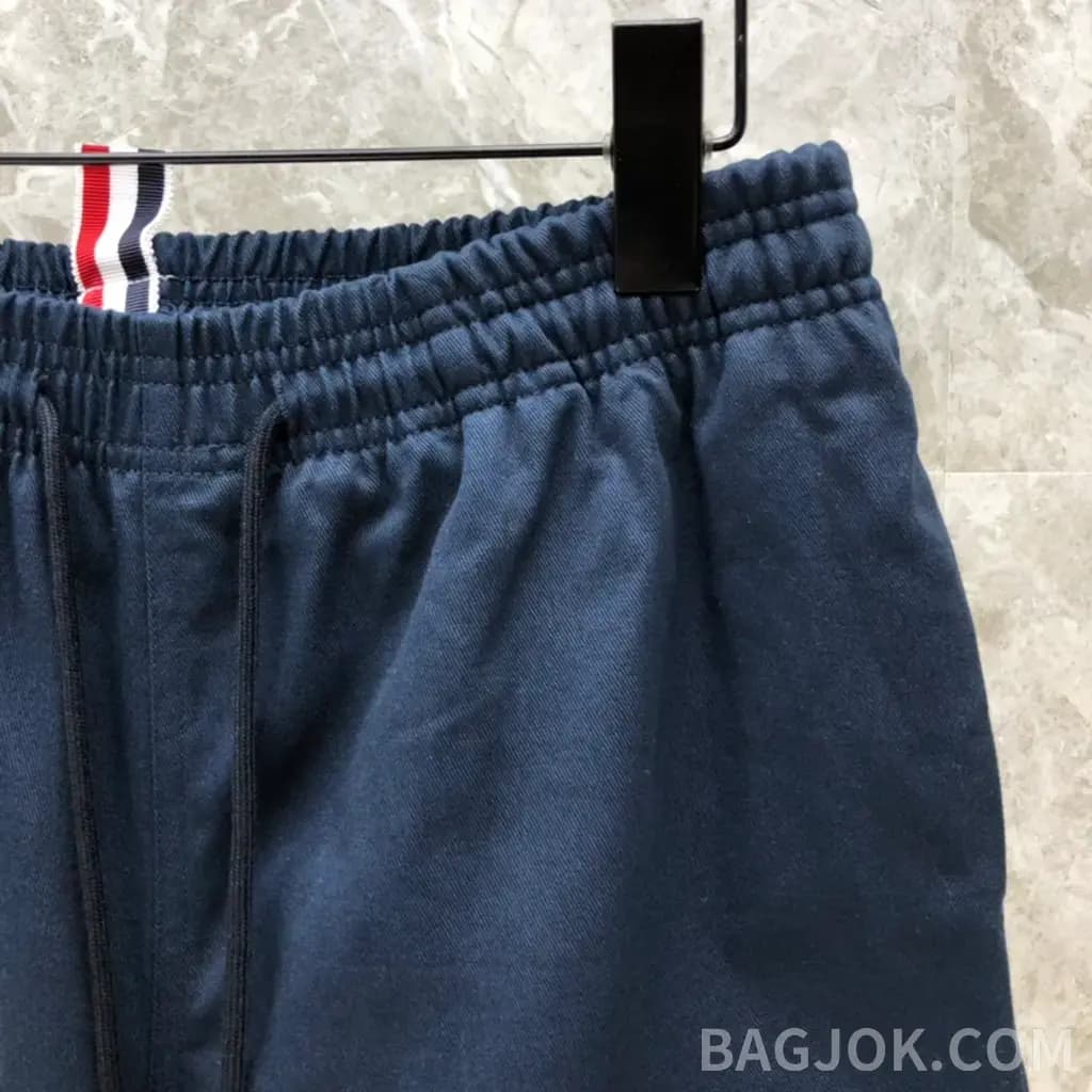 톰브라운 톰브라운 시그니처 스트라이프 코튼 쇼츠 상세 이미지