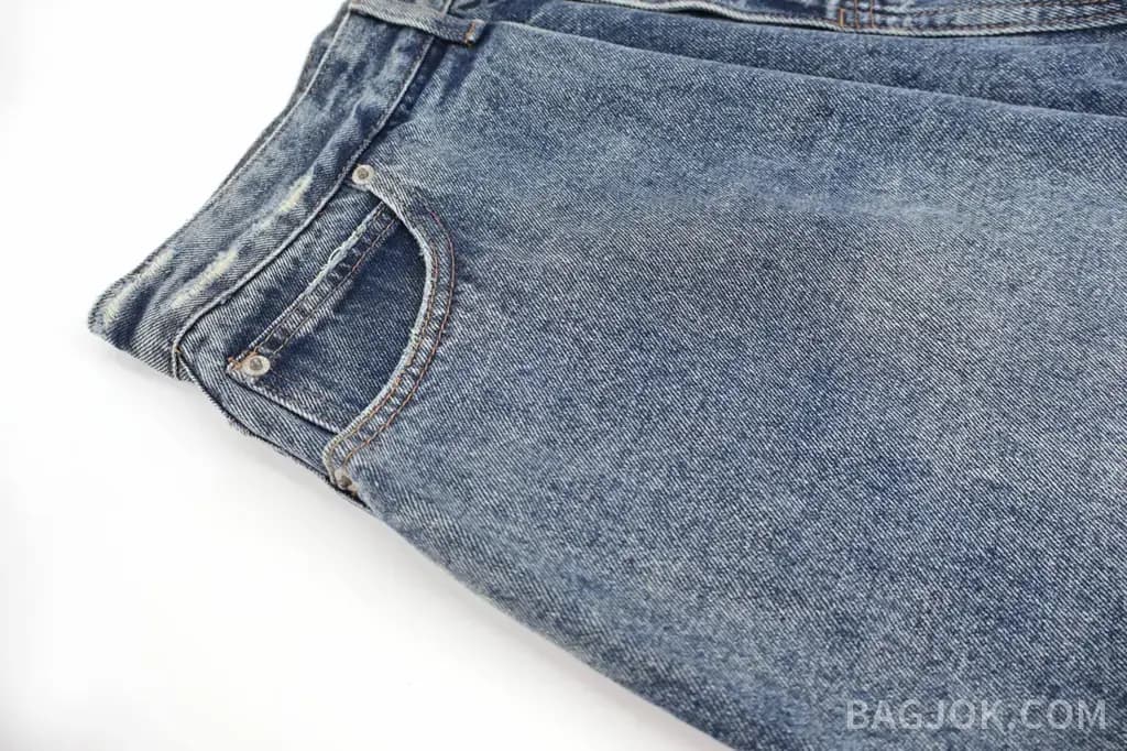 발렌시아가 BALENCIAGA 플리티드 와이드 데님 쇼츠 상세 이미지