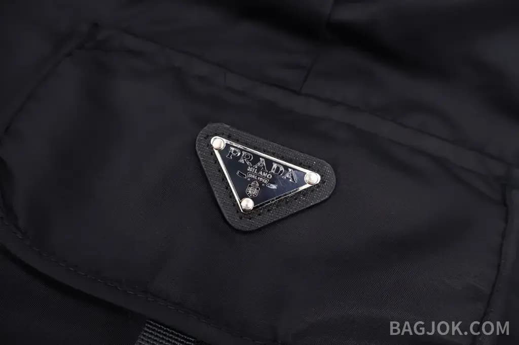 프라다 PRADA Re-Nylon 카고 쇼츠 상세 이미지