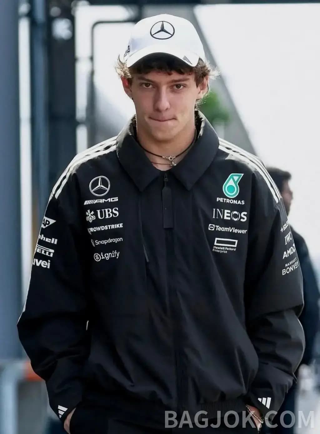 아디다스 ADIDAS x Mercedes-AMG PETRONAS F1 Team 재킷 상세 이미지