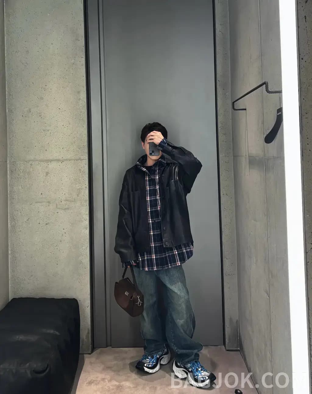 발렌시아가 BALENCIAGA 페이크 투피스 데님 자켓 상세 이미지