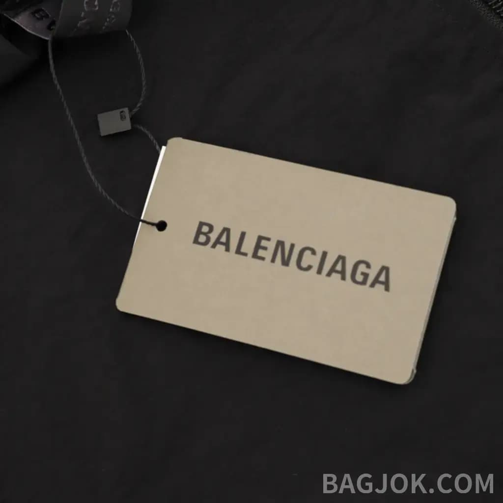발렌시아가 BALENCIAGA 테크웨어 후드 집업 자켓 상세 이미지
