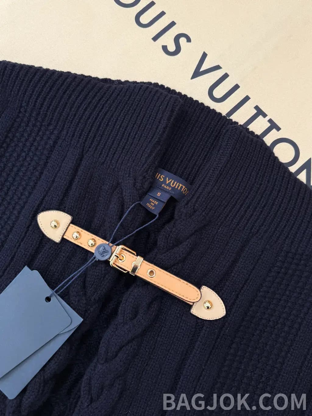 루이비통 LOUIS VUITTON 케이블 니트 카디건 상세 이미지