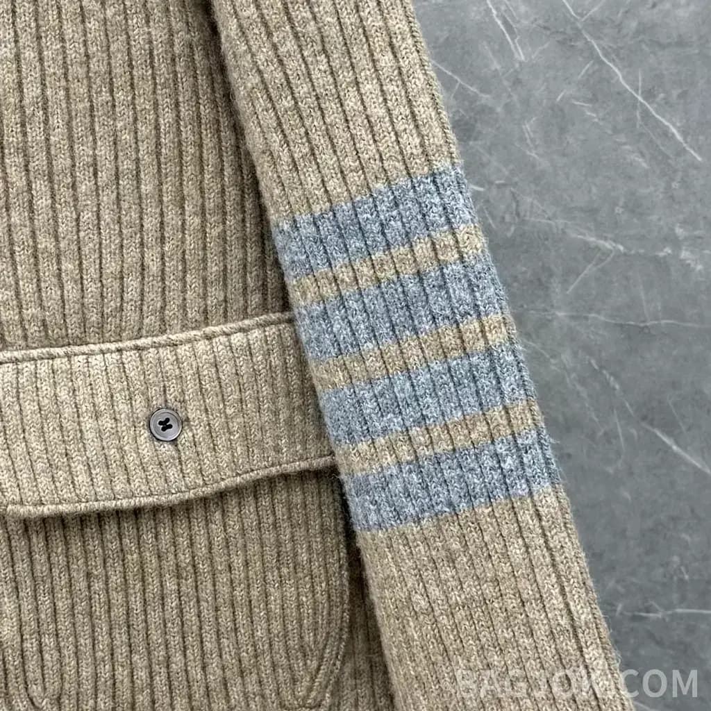 톰브라운 THOM BROWNE 리브드 울 크롭 가디건 상세 이미지