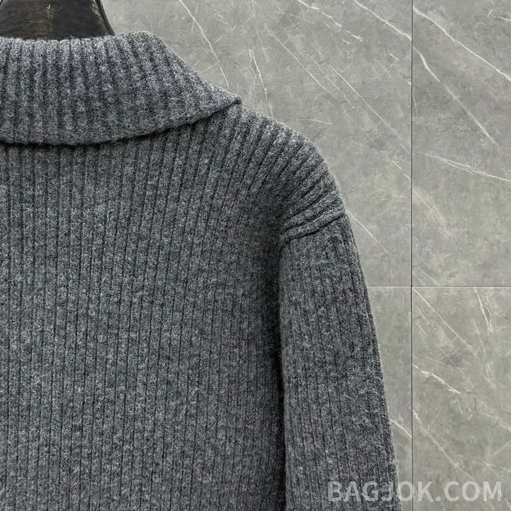 톰브라운 THOM BROWNE 리브드 울 크롭 가디건 상세 이미지
