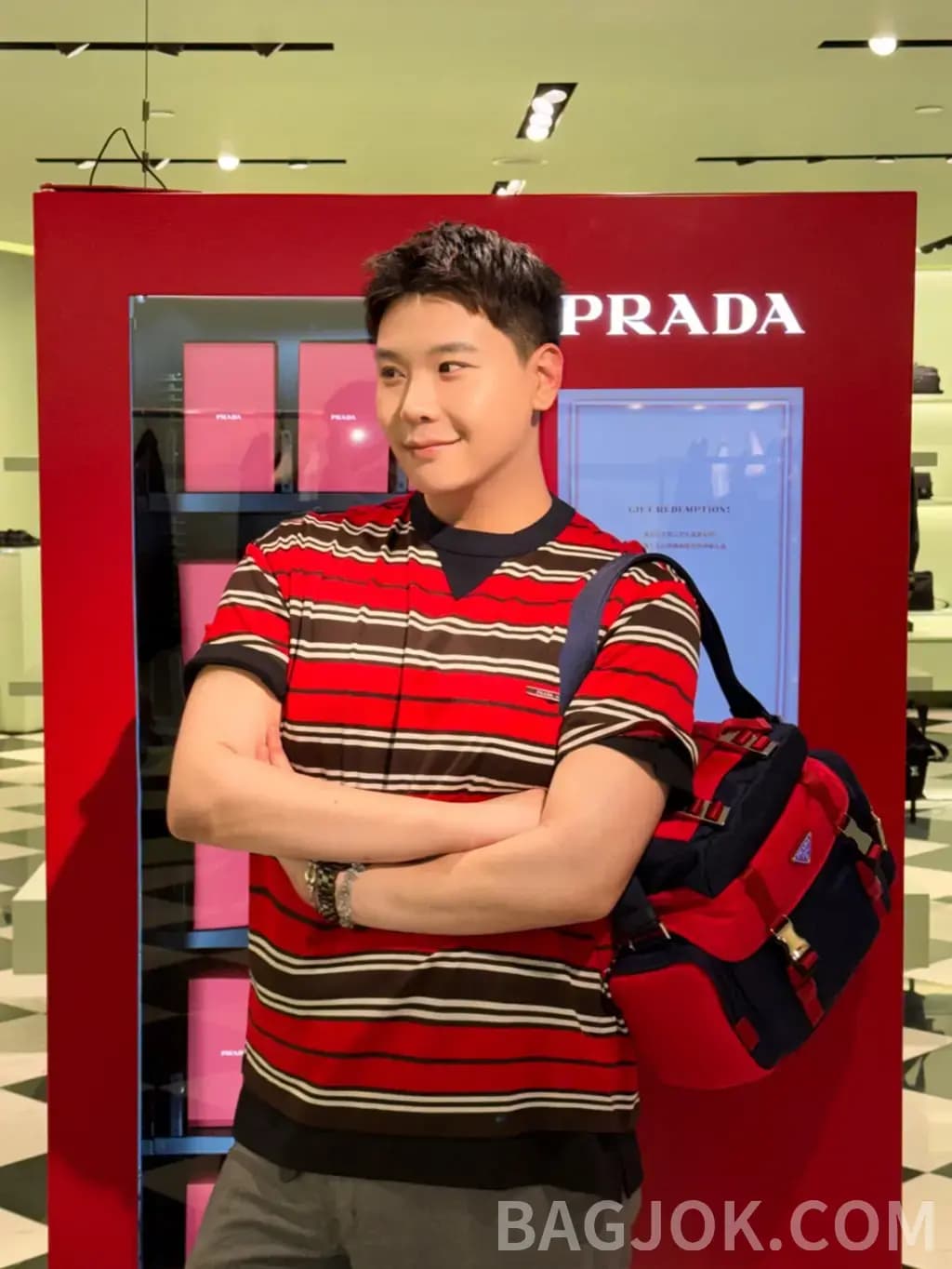 프라다 PRADA 스트라이프 니트 티셔츠 상세 이미지