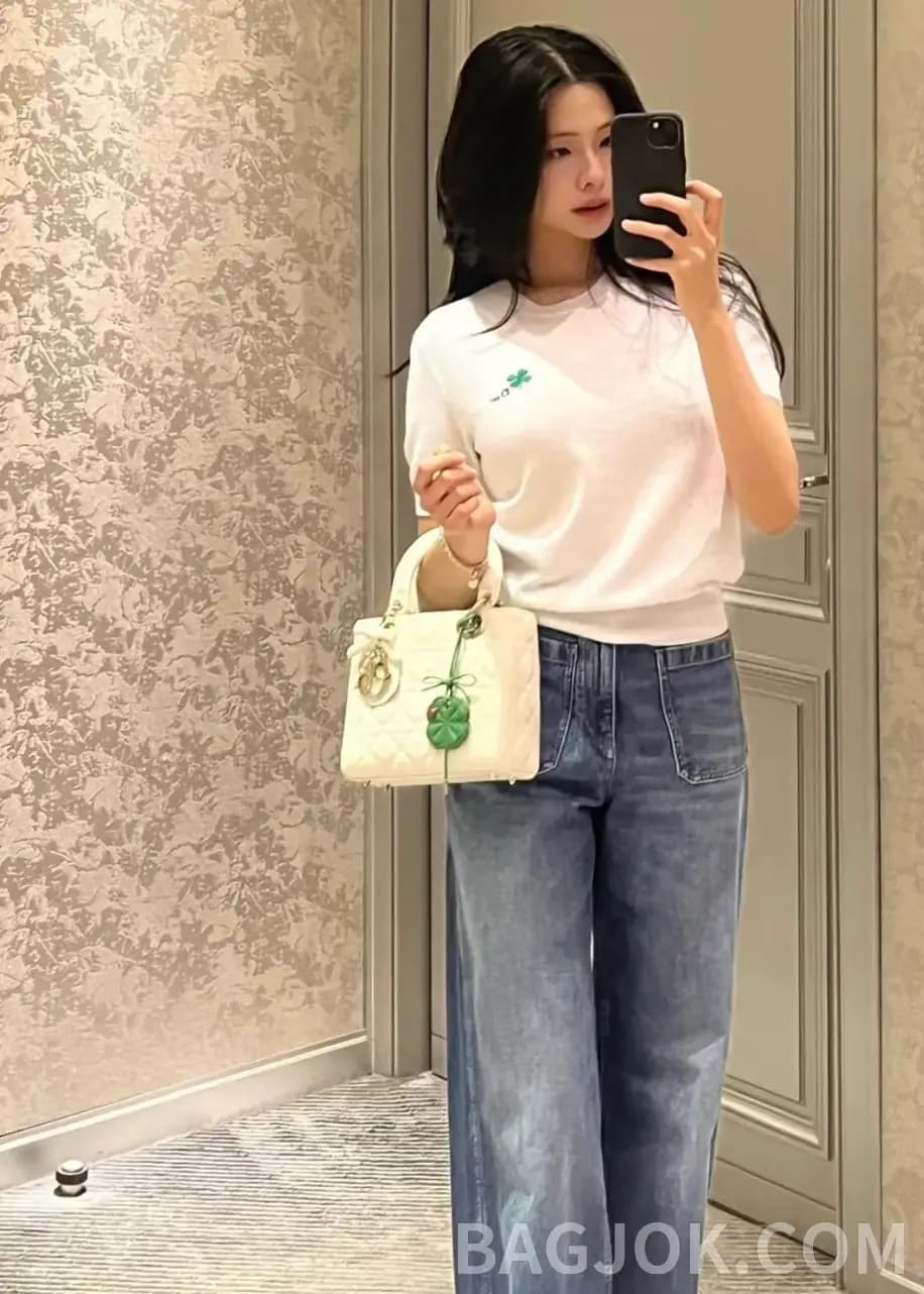 디올 DIOR 클로버 자수 니트 스웨터 상세 이미지
