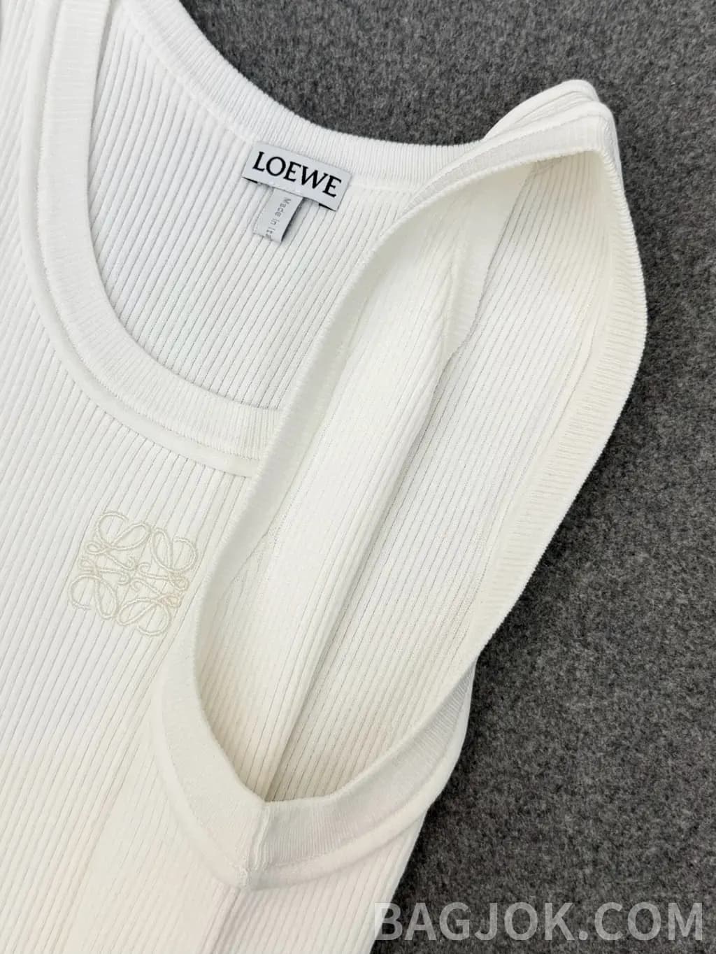 로에베 LOEWE 아나그램 자수 립 탱크탑 상세 이미지