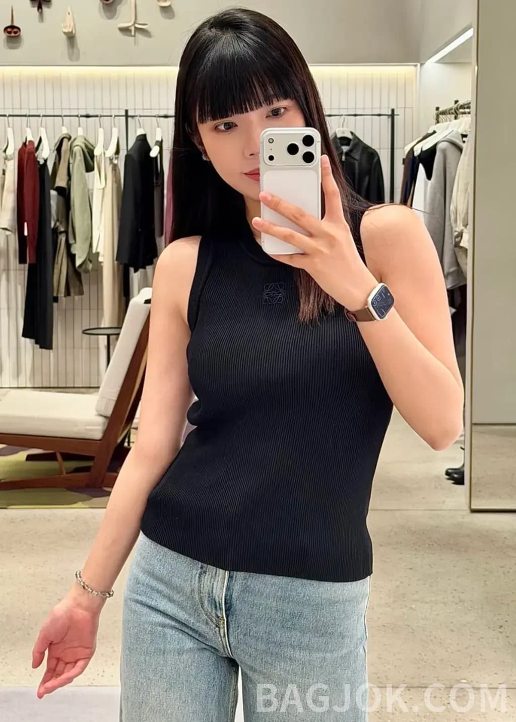 로에베 LOEWE 아나그램 자수 립 탱크탑 상세 이미지