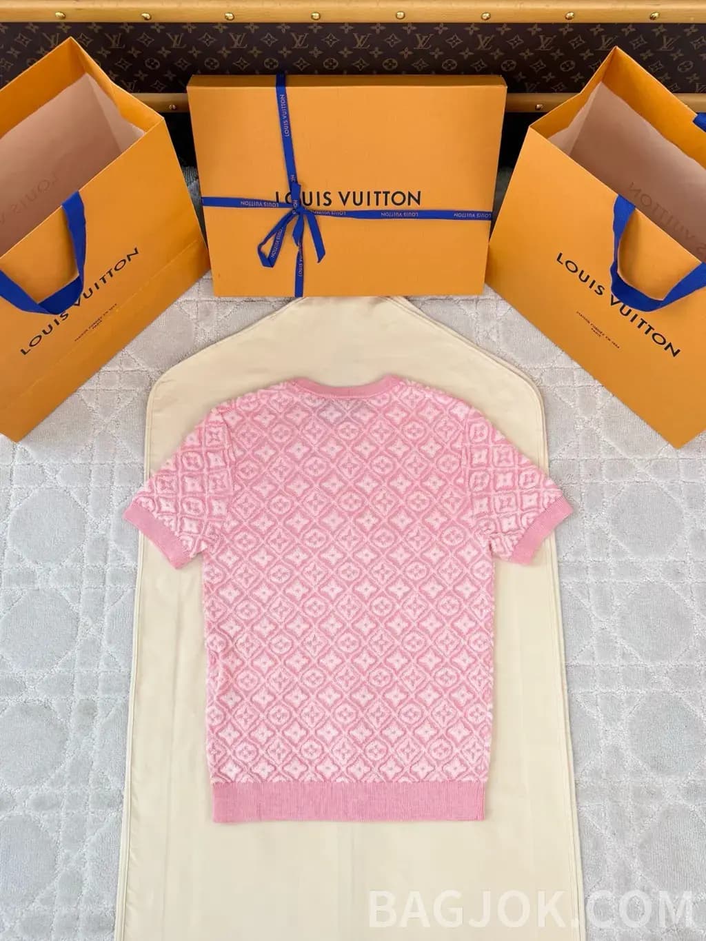 루이비통 LOUIS VUITTON 모노그램 자카드 니트 반팔 티셔츠 상세 이미지