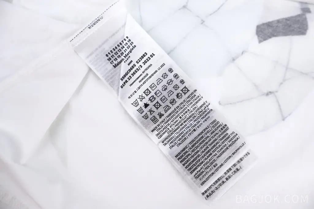메종마르지엘라 MAISON MARGIELA 디지털 프린트 아티스틱 티셔츠 상세 이미지