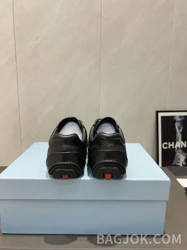 프라다 프라다 스니커즈 25SS 상세 이미지