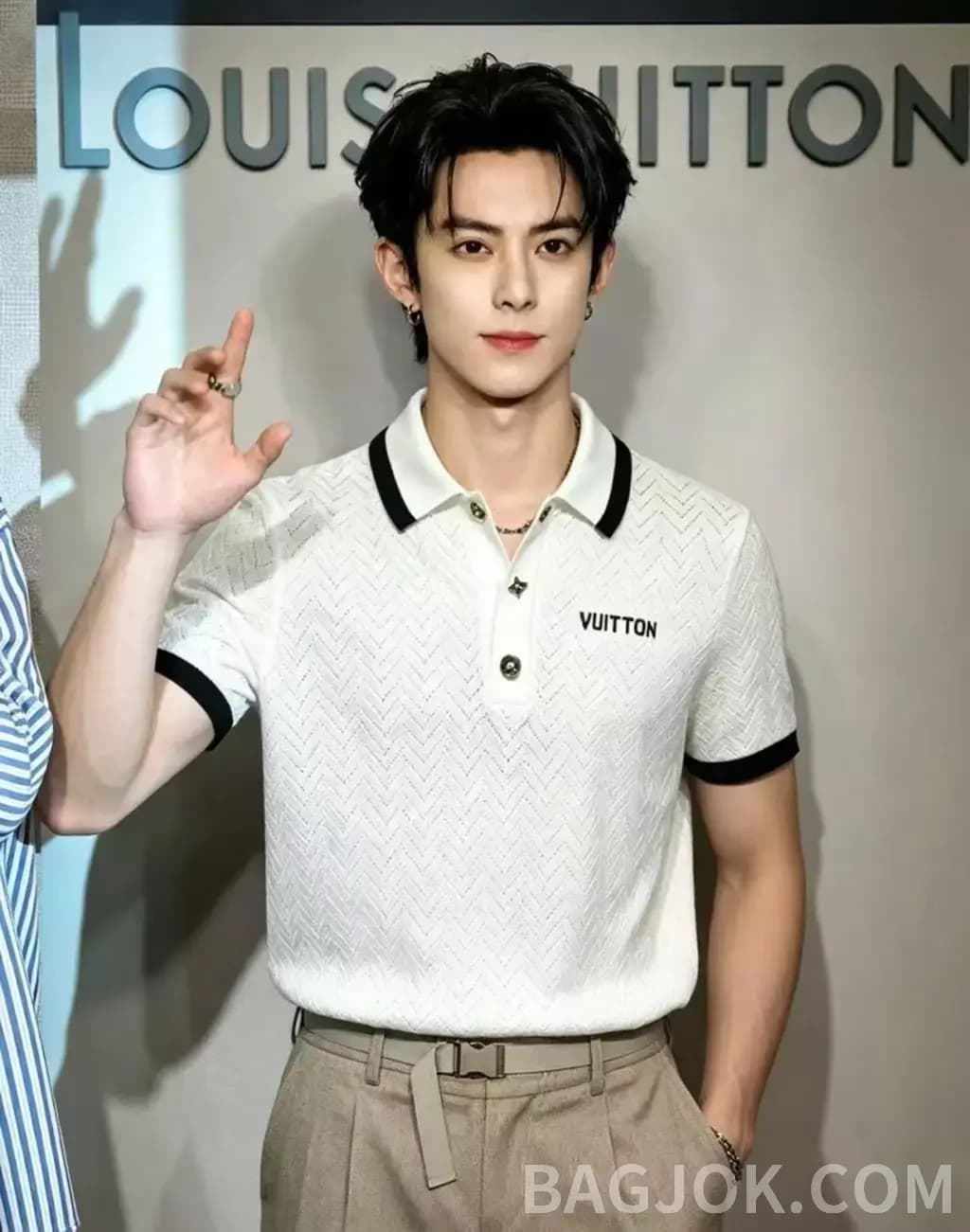 루이비통 LOUIS VUITTON 메쉬 자카드 폴로 셔츠 상세 이미지