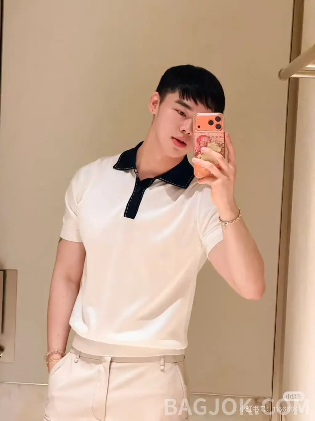 펜디 FENDI 콘트라스트 칼라 니트 폴로 셔츠 상세 이미지